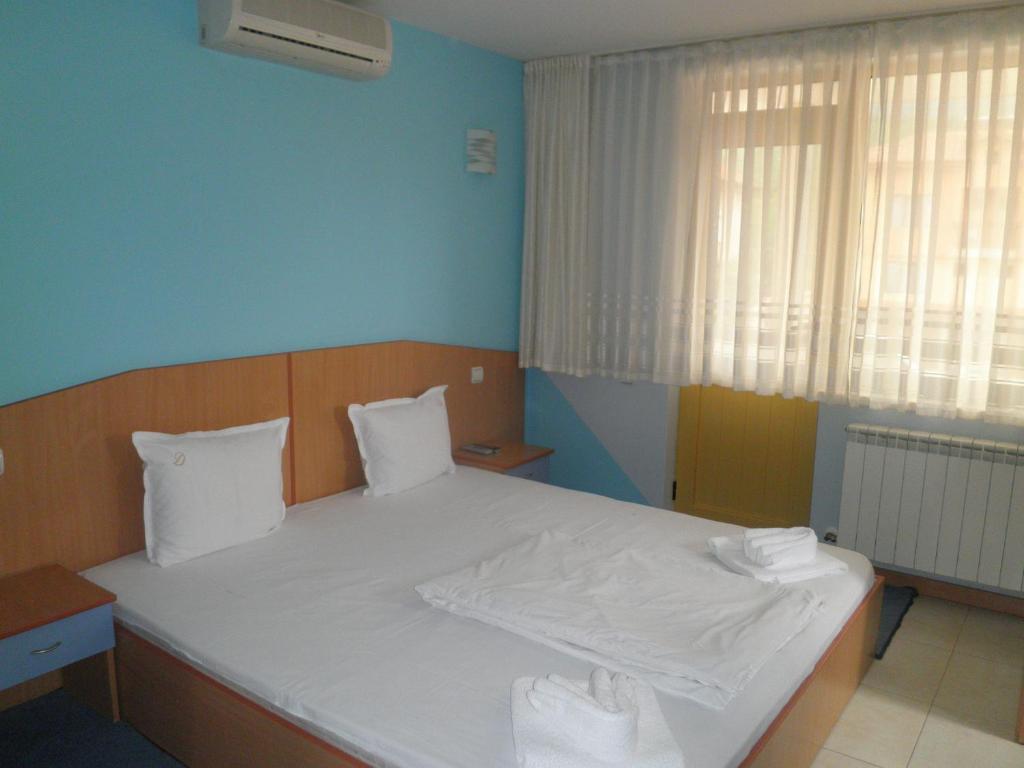 Hotel Complex Diana Cherven  Habitación foto