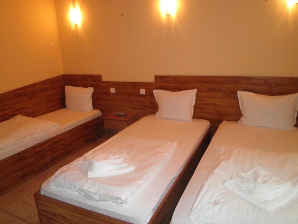 Hotel Complex Diana Cherven  Habitación foto