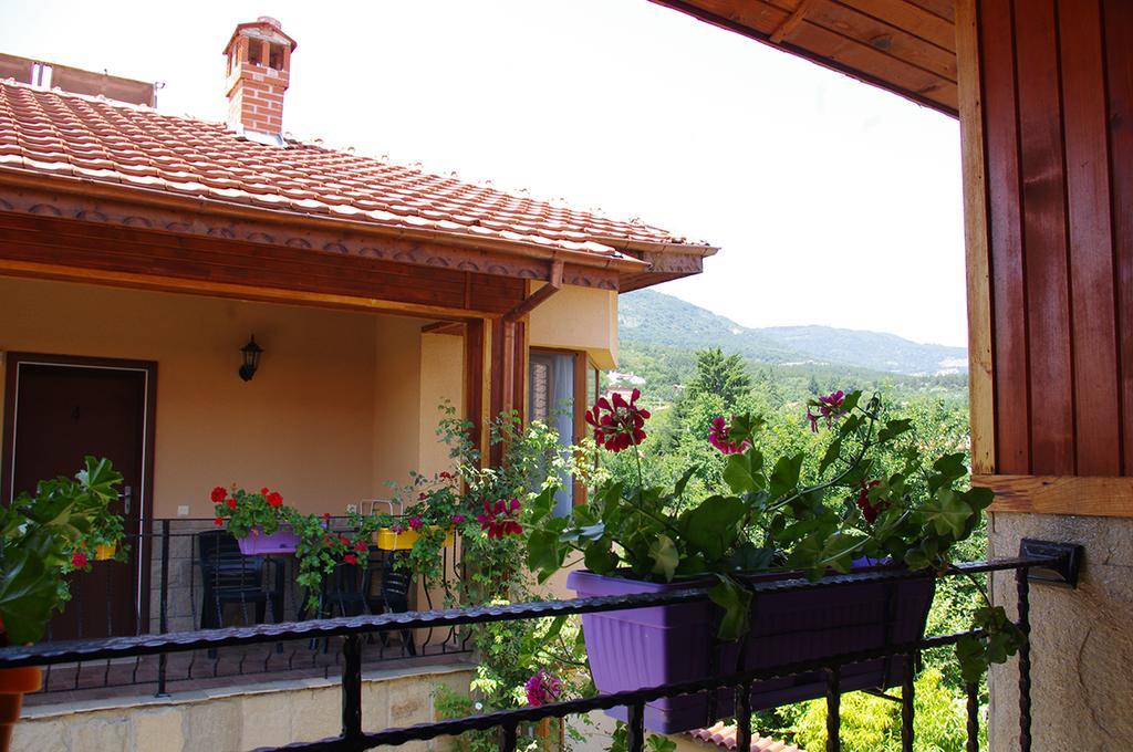 Hotel Complex Diana Cherven  Exterior foto