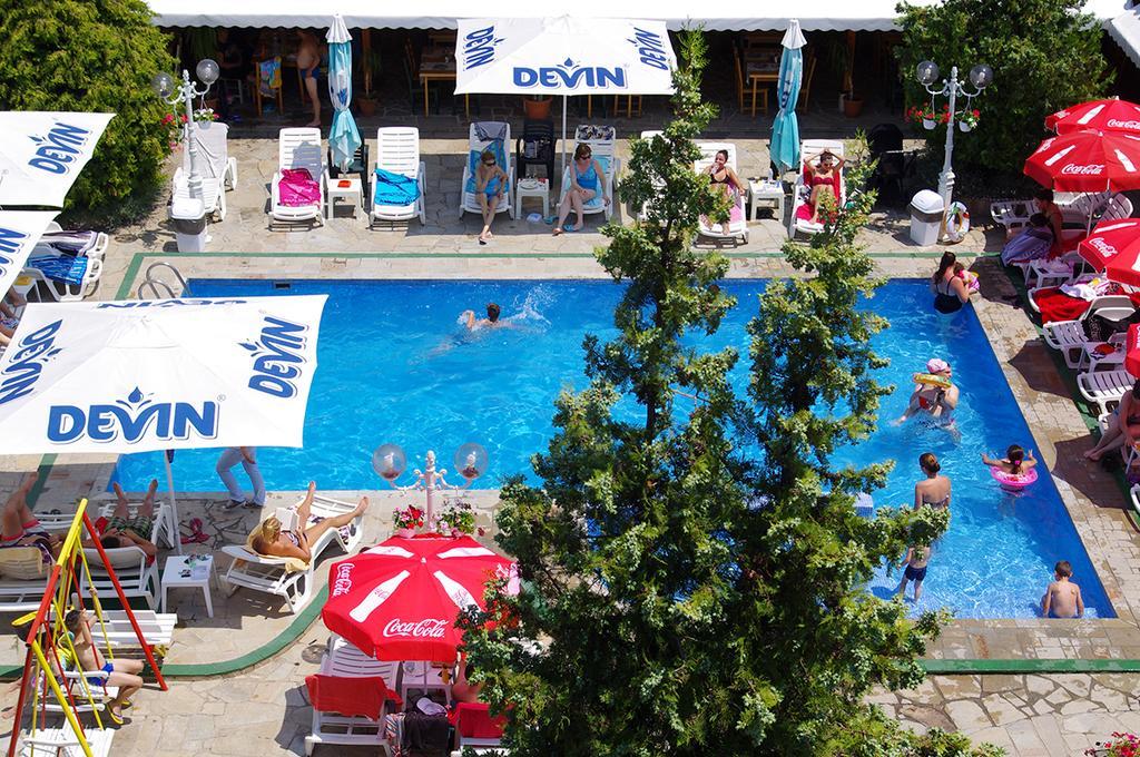 Hotel Complex Diana Cherven  Exterior foto